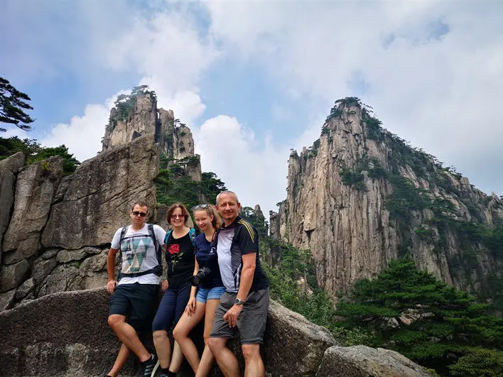 Huangshan In-depth Tour