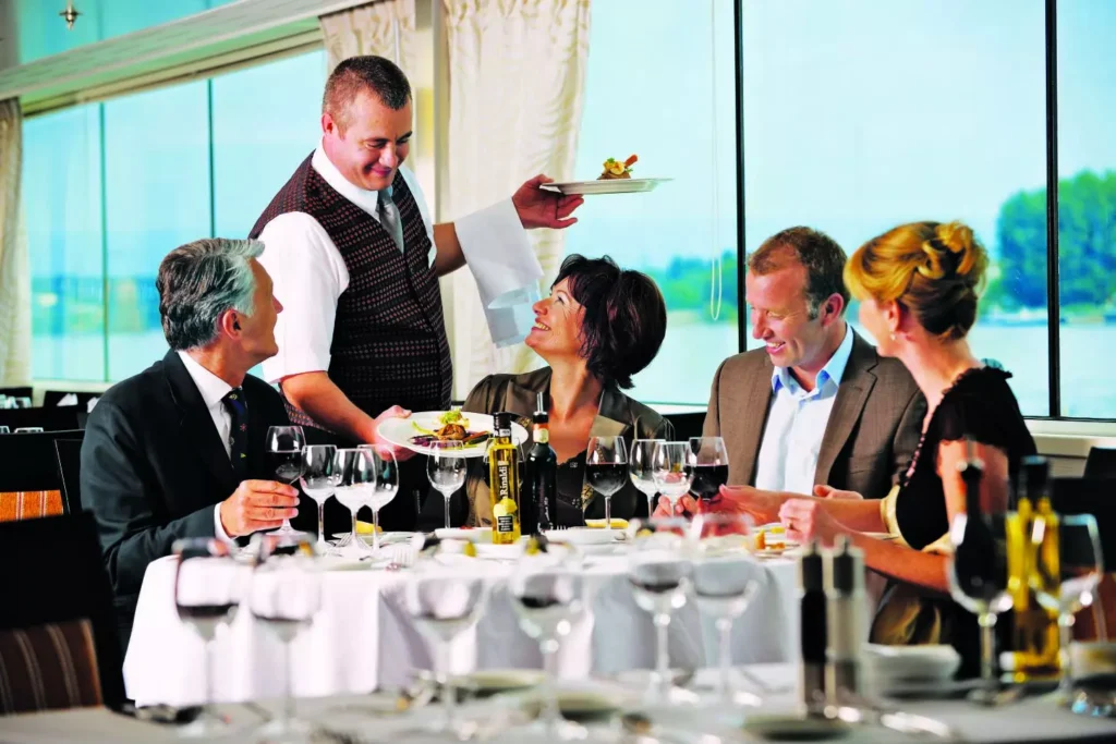 Is there a dress code for the Yangtze River cruise?