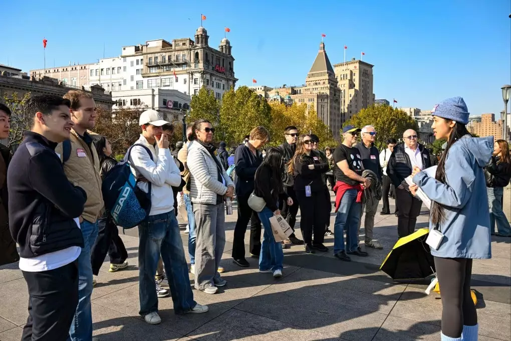 Is it hard for a US citizen to visit China?