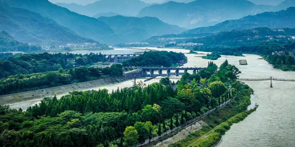Dujiangyan Scenic Area