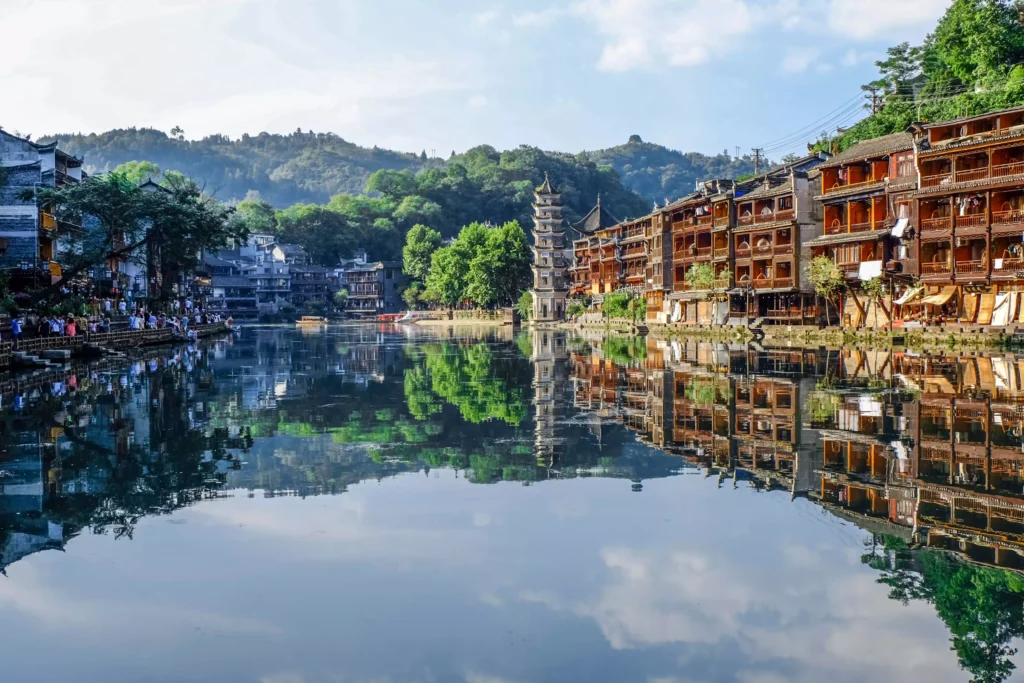 Exploring the Ancient Town of Fenghuang