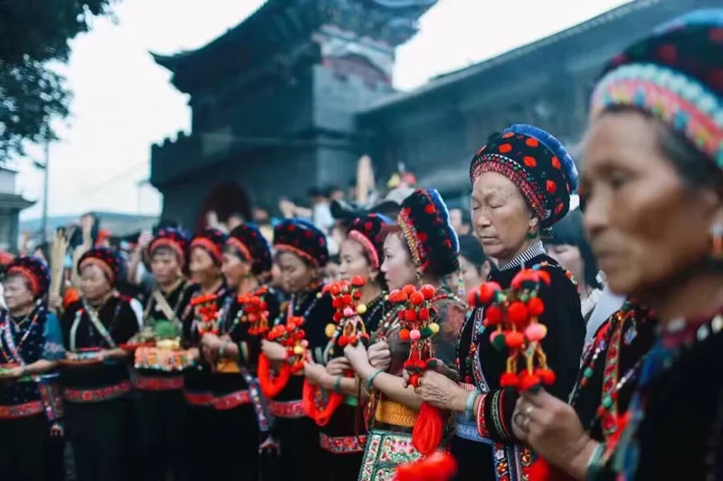 A Guide to China's Minority Ethnic Groups