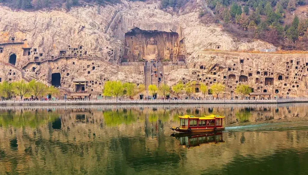 Exploring the Old City of Luoyang: Culture and Charm