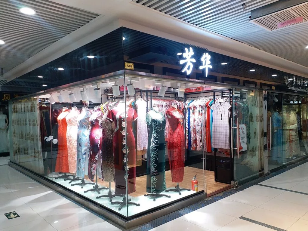 Shopping in Hangzhou: From Silk Markets to Boutiques