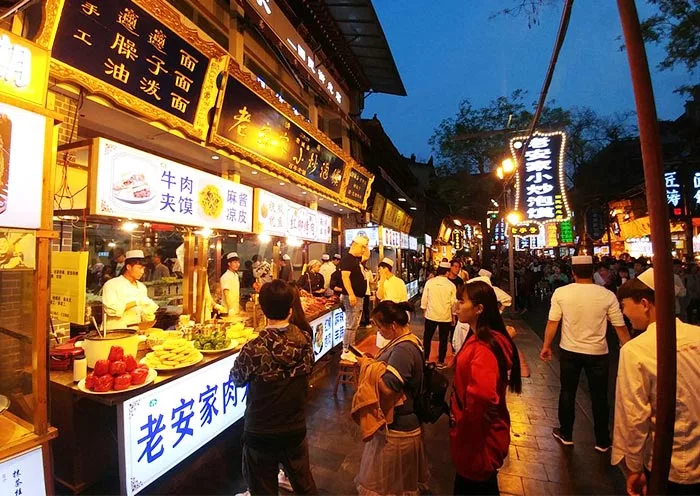 12 Days Real China Discovery from Beijing to Hong Kong with Pandas & Guilin