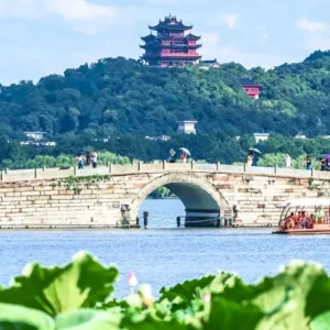 2 Days Hangzhou Tour - A Glimpse of Jiangnan with Wuzhen Water Town