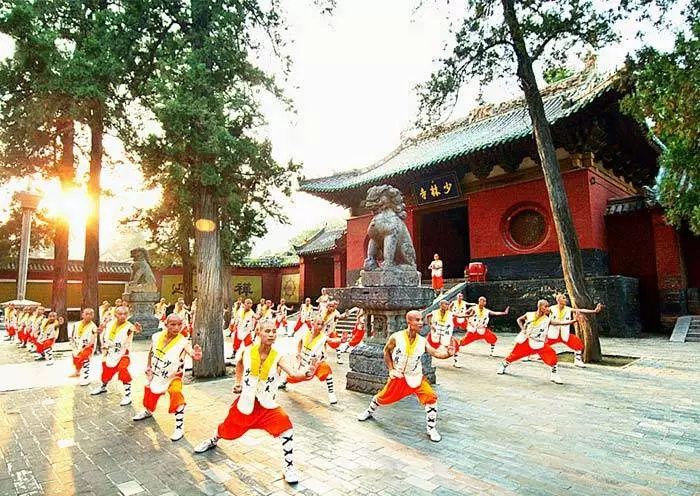 4 Days Luoyang Longmen Grottoes