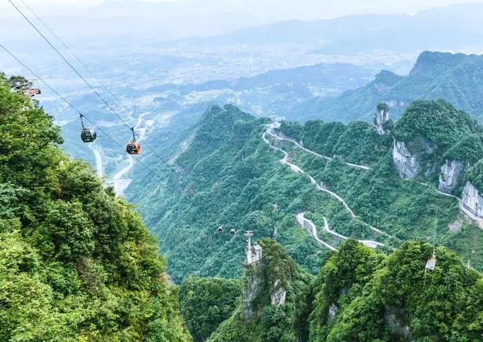 4 Days Zhangjiajie Natural Tour with Glass Bridge & Tianmen Mountain