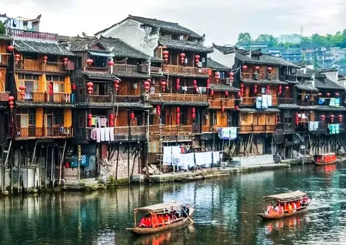 5 Days Zhangjiajie Fenghuang Tour with Furong Ancient Town