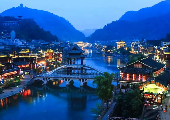 5 Days Zhangjiajie Fenghuang Tour with Furong Ancient Town