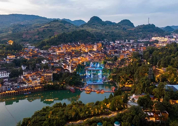 6 Days Surreal Zhangjiajie Tour: