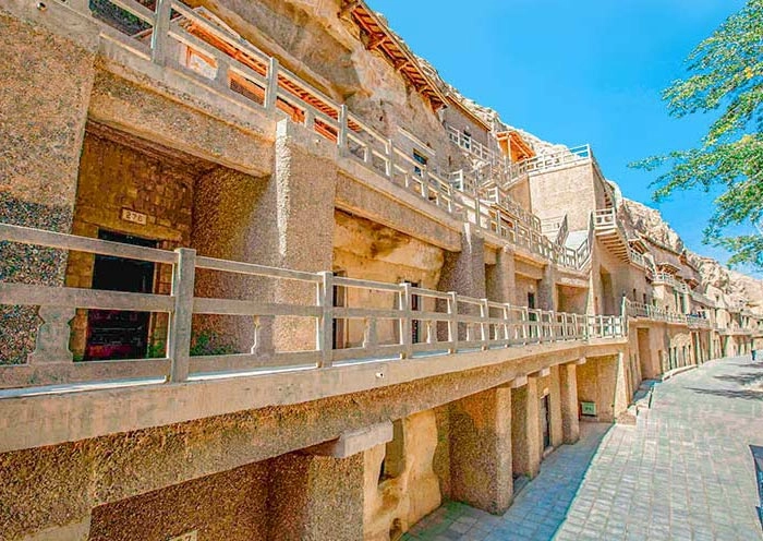 10 Days Classic China Silk Road Tour: Xian, Mogao Caves & Kashgar Old City