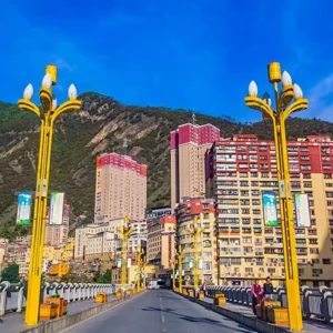 10 Days Sichuan Tibet Epic Overland Tour in Small Group