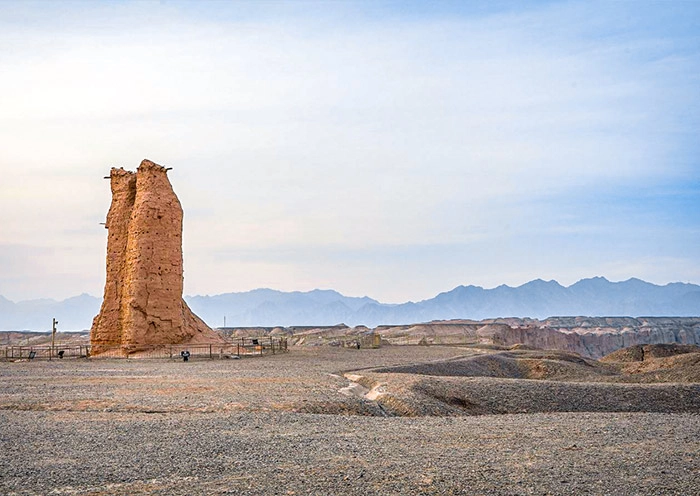 13 Days Xinjiang Silk Road Tour: Western Regions Expedition with Taklamakan Desert