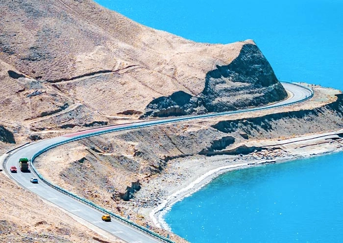 13 Days Xinjiang Silk Road Tour: Western Regions Expedition with Taklamakan Desert