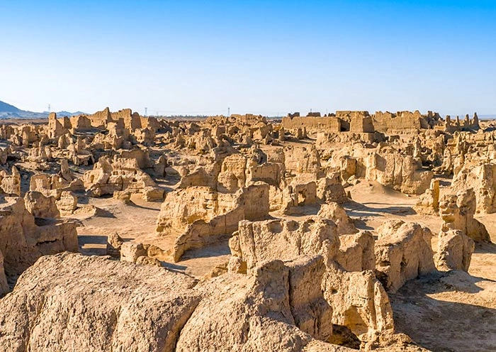 13 Days Xinjiang Silk Road Tour: Western Regions Expedition with Taklamakan Desert