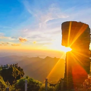 3 Days Fanjingshan Tour with Karst Canyon: UNESCO Nature Adventure