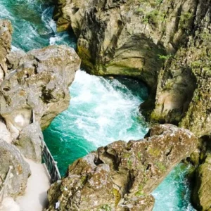 3 Days Fanjingshan Tour with Karst Canyon: UNESCO Nature Adventure