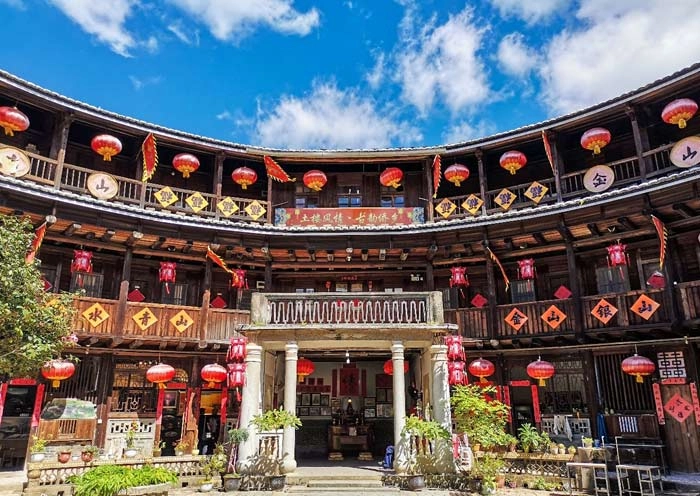 4 Day Xiamen Gulangyu & Fujian Tulou In-depth Tour: Nanjing Tulou and Yongding Tulou