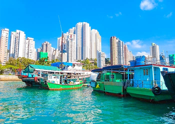 4 Days Hong Kong Guangzhou Tour with Different Cultures, Cuisine & Skyline