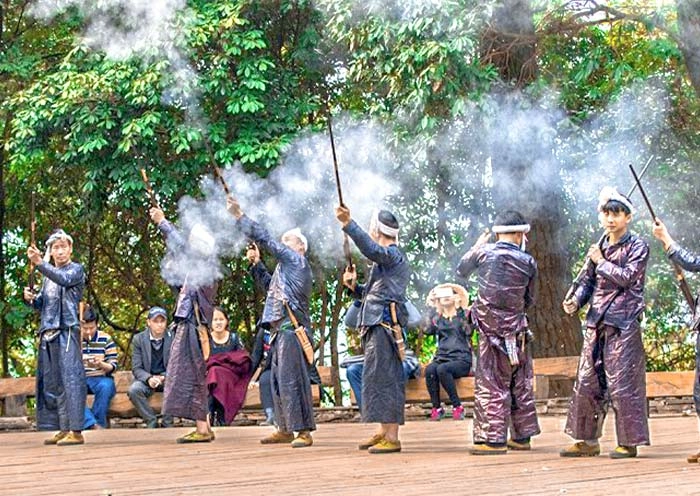 5 Days Guizhou Ethnic Tour: Miao and Dong Villages in Qiandongnan