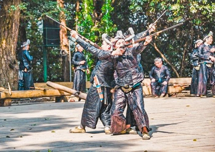 5 Days Guizhou Ethnic Tour: Miao and Dong Villages in Qiandongnan