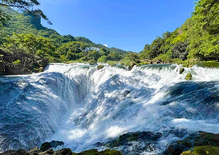 5 Days Guizhou Huangguoshu Fanjingshan Tour: Best Nature Journey