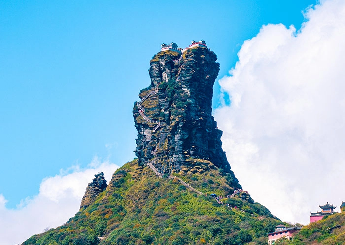 6 Days Popular Guizhou Tour: Huangguoshu, Fanjingshan & Kaili Miao Villages