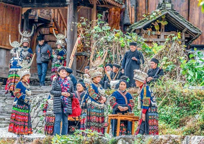 6 Days Popular Guizhou Tour: Huangguoshu, Fanjingshan & Kaili Miao Villages