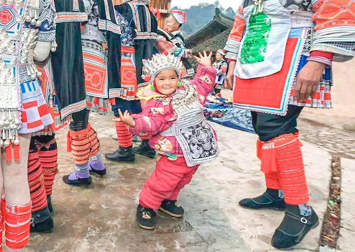 6 Days Popular Guizhou Tour: Huangguoshu, Fanjingshan & Kaili Miao Villages