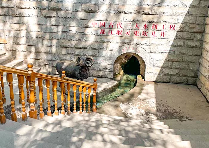 7 Days Classic Xinjiang Tour for First-Timers: Urumqi Tianchi Turpan Kashgar