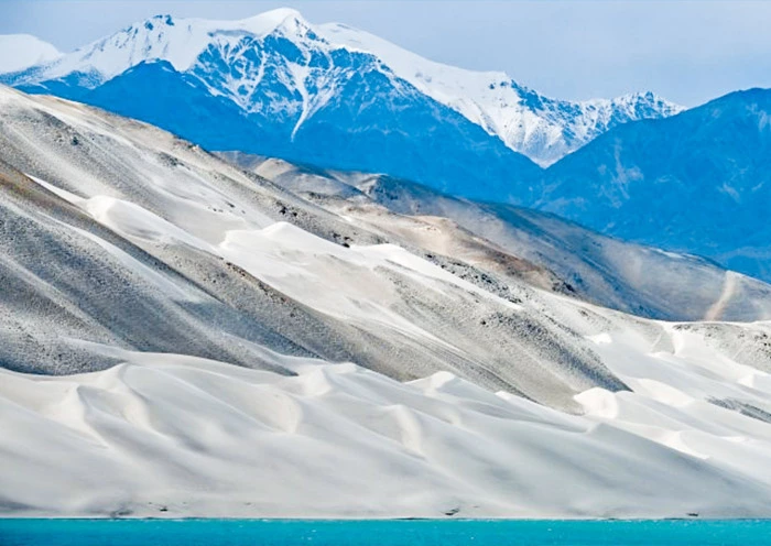 7 Days Classic Xinjiang Tour for First-Timers: Urumqi Tianchi Turpan Kashgar