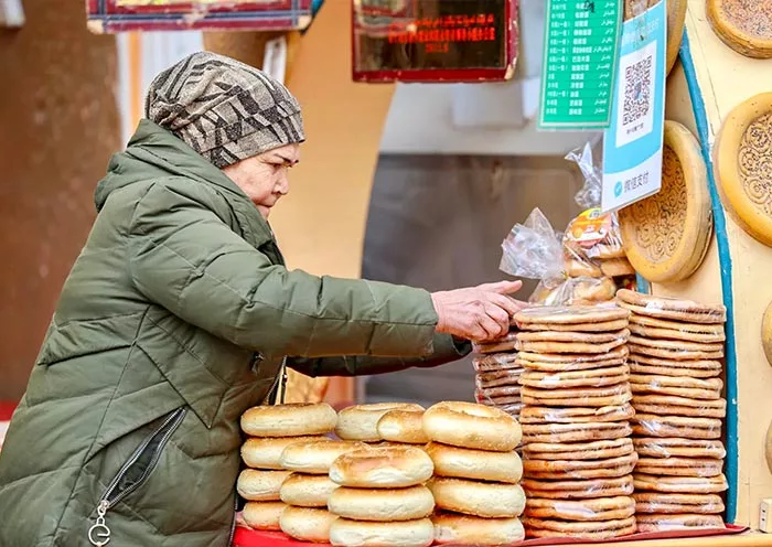 7 Days Classic Xinjiang Tour for First-Timers: Urumqi Tianchi Turpan Kashgar