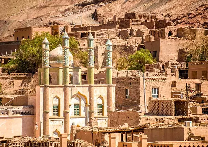 7 Days Classic Xinjiang Tour for First-Timers: Urumqi Tianchi Turpan Kashgar