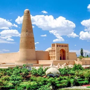 7 Days Classic Xinjiang Tour for First-Timers: Urumqi Tianchi Turpan Kashgar