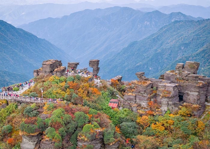 7 Days Zhangjiajie Fanjingshan Tour: Avatar Mountains and Sky Temples