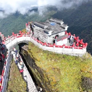 7 Days Zhangjiajie Fanjingshan Tour: Avatar Mountains and Sky Temples