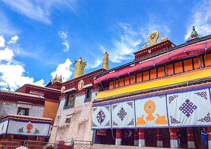 8 Days Tibet Discovery Tour from Lhasa to Mount Everest Base Camp