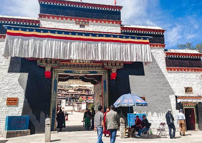 9 Days Panorama Tibet Tour