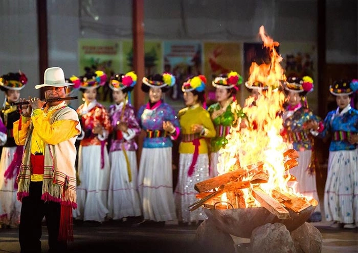 7 Days Yunnan Exploration Tour: Lijiang, Lugu Lake, Shangri-La
