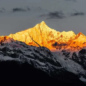 8 Days Lijiang Shangri-La Tour with Meili Snow Mountain with Sunrise Experience