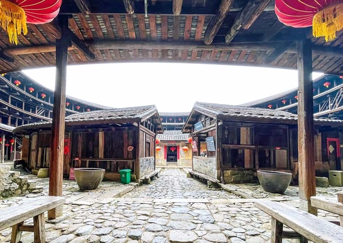 2 Days Fujian Tulou In-depth Tour: Explore Nanjing Tulou, Yongding Tulou & Hakka Cultu