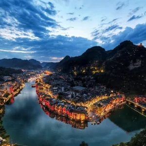 6 Days Popular Guizhou Tour: Huangguoshu, Fanjingshan & Kaili Miao Villages