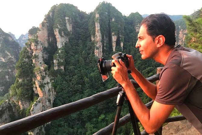 Zhangjiajie private tour – sandstone pillars and glass bridge