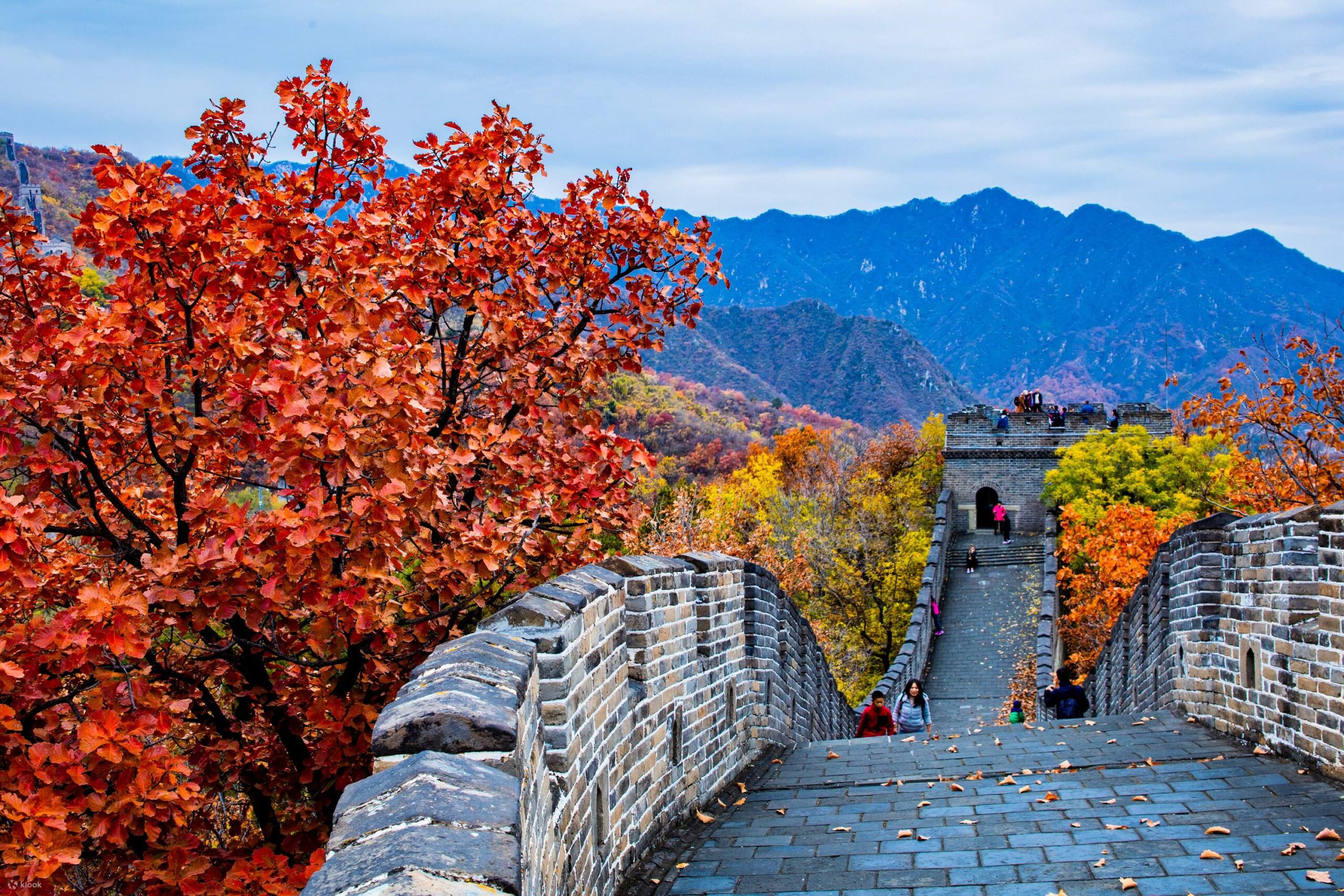 Private hiking on a quiet Great Wall section