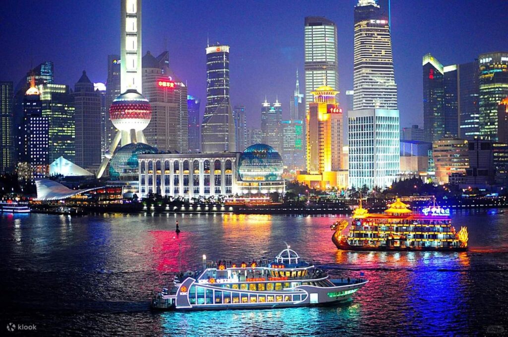 Take a night cruise along the Huangpu River and admire the Shanghai skyline