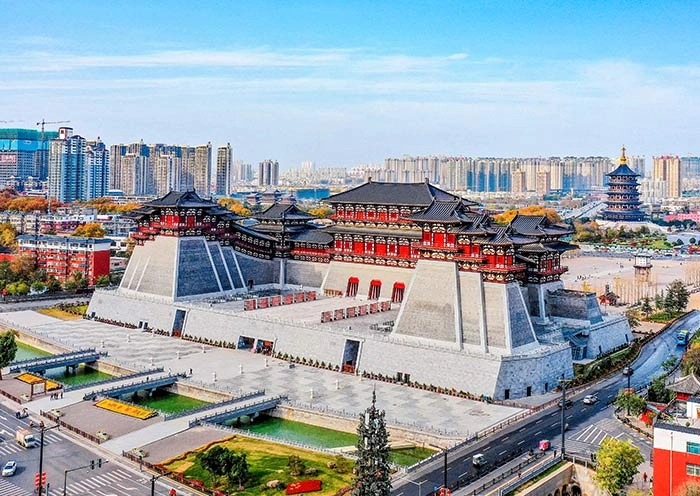 1 Day Longmen Grottoes Tour with White Horse Temple & Ancient Luoyang
