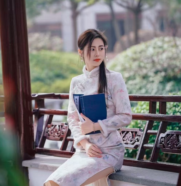 Zhao Lin, Chengdu local guide